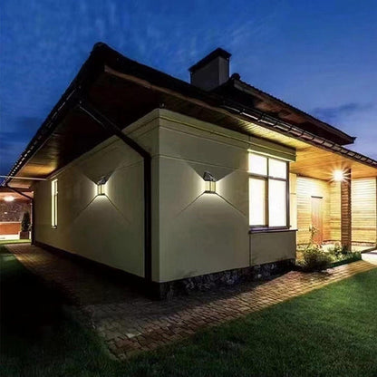 Automatic Solar Wall Light – 3 Modes, ☀️ Solar Powered 💧 Waterproof ⚡ Auto On/Off Sensor